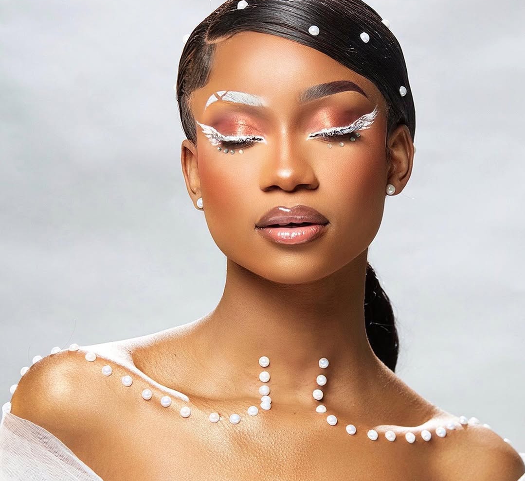 Nouvelle Reine : pourquoi Colombe, candidate du Congo-Brazzaville, est accusée de ne pas apprécier les Camerounaises ?