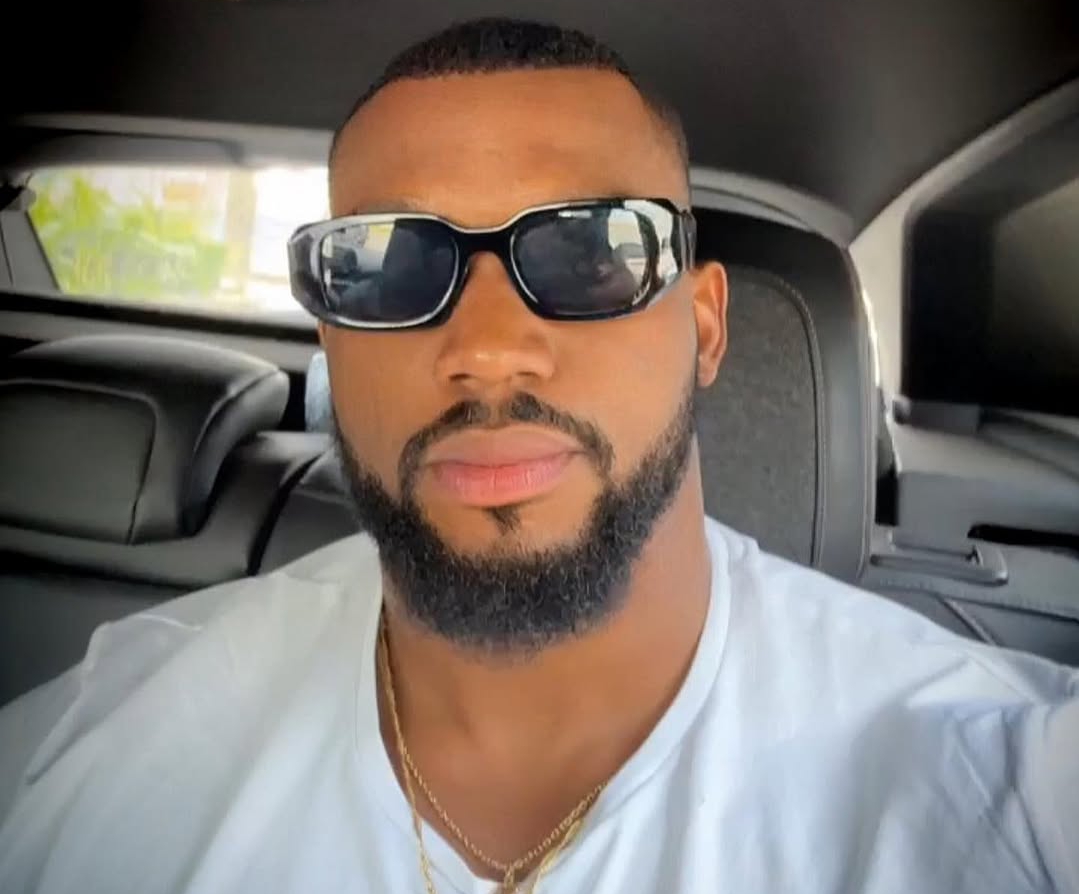 Clive du Bachelor Afrique et une candidate de Nouvelle Reine créent le buzz sur les réseaux sociaux, on vous explique la raison